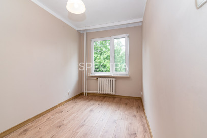 Mieszkanie Sprzedaż  Kraków-Nowa Huta os.&nbsp;Kombatantów